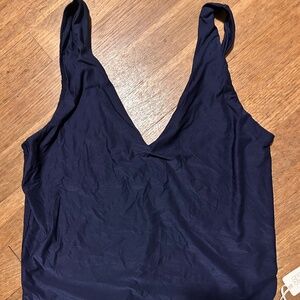 Aerie Smoothez V Neck Crop Tank size XL